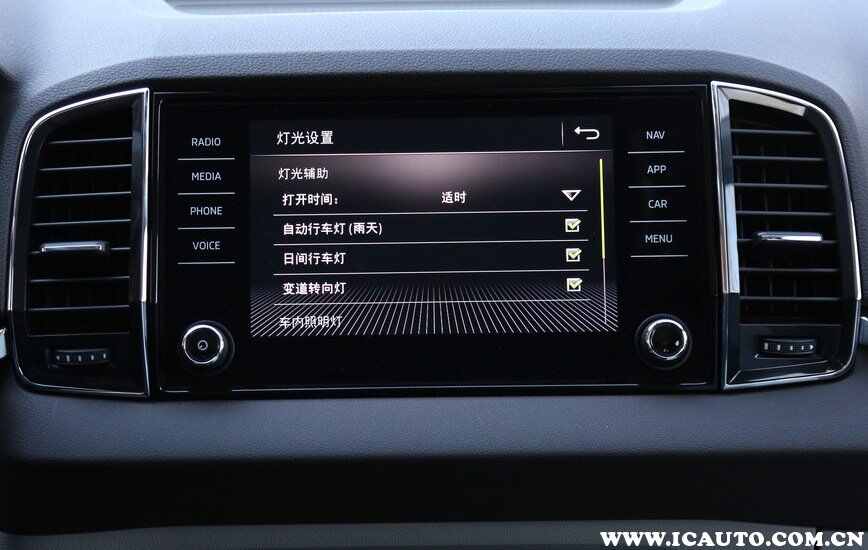 柯珞克日间行车灯怎么开，柯珞克日间行车灯怎么关