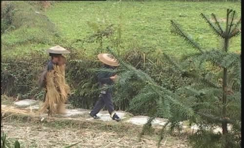 历史十大诡异事件大揭秘(历史上10把诡异的冷兵器)